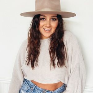 Meet your Posher, Randi